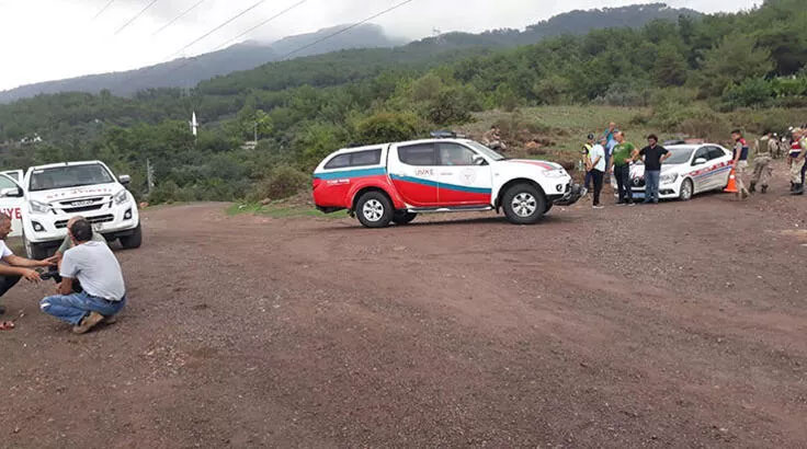 Bölgeye giriş çıkışlar kapatıldı: 3 ölü