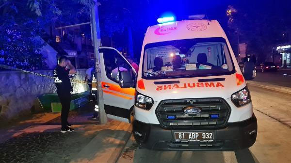 Kaldırımda tavuk döner yerken feci şekilde can verdi