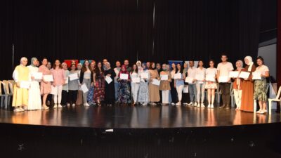 Yıldırım’da Etkili İletişim, Beden Dili ve Diksiyon Kursu mezunlarını verdi