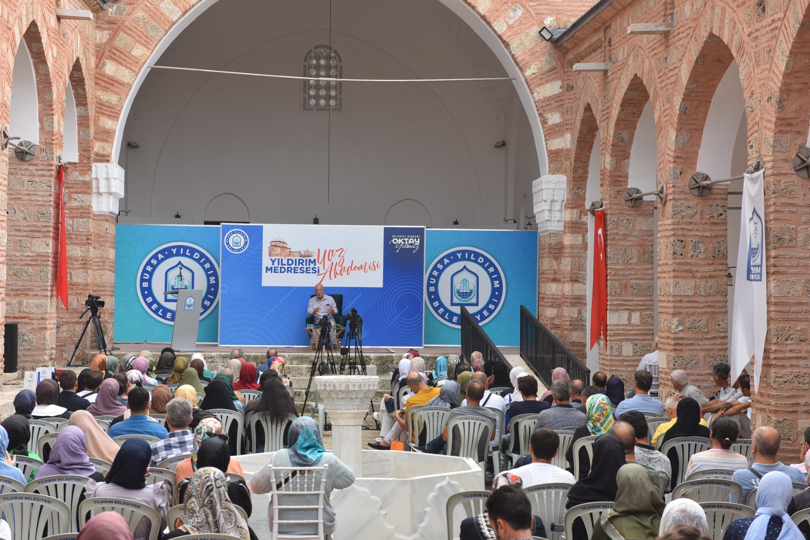 Yıldırım Yaz Akademisi mezunlarını verdi