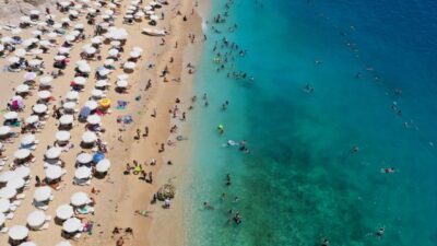 Bir yanda sel diğer yanda sıcak hava