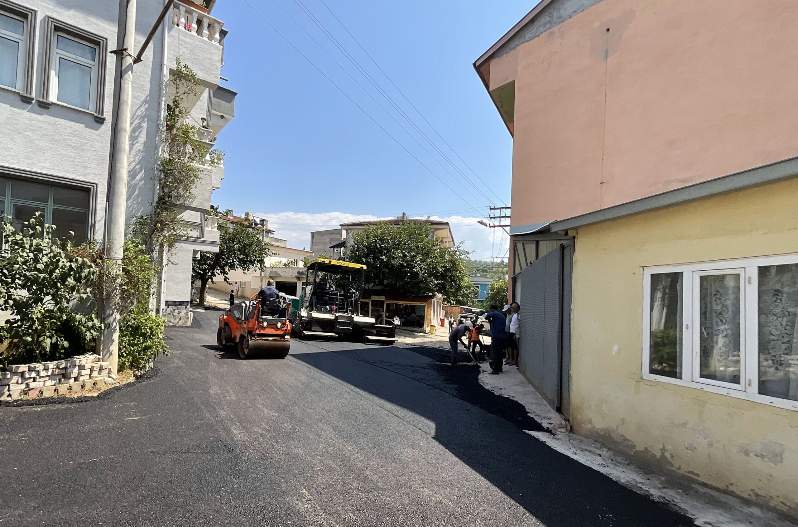 Osmangazi’de yoğun mesai; Bir sokak daha yenilendi…