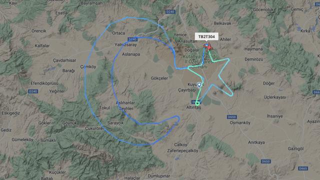 Bayraktar TB2 gökyüzüne ay yıldız çizdi