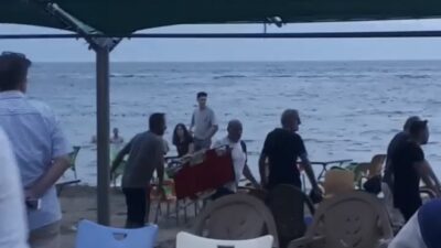 Bursa’da sandalyeli kavga!