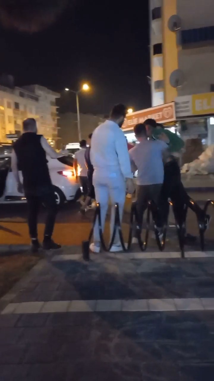 Bursa’da ortalık savaş alanına döndü! Bursa’da ortalık savaş alanına döndü!