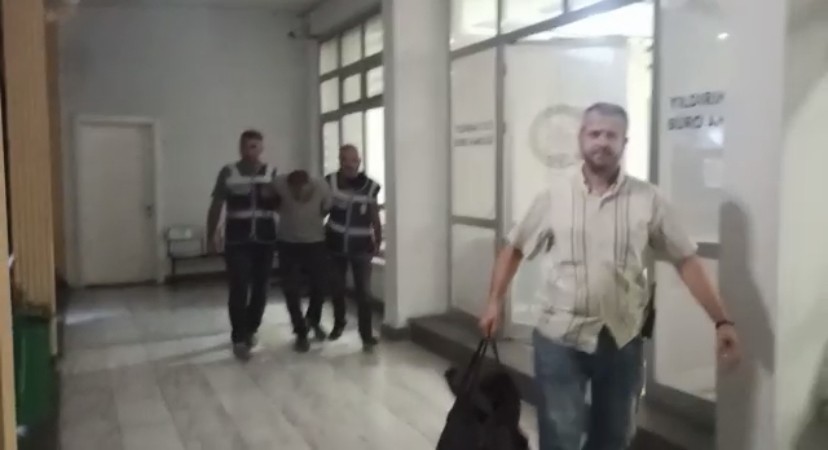 Bursa’da uyuşturucu satıcısı yakalandı