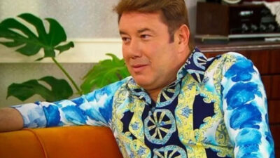 Şoray Uzun’dan mutluluk pozu! Evliliklerinin 24. yılını böyle kutladı