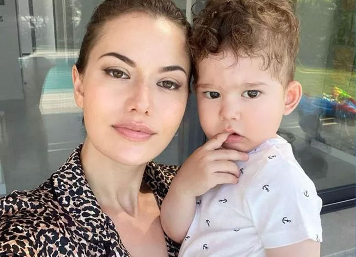 Fahriye Evcen ile oğlu Karan’dan kötü haber!