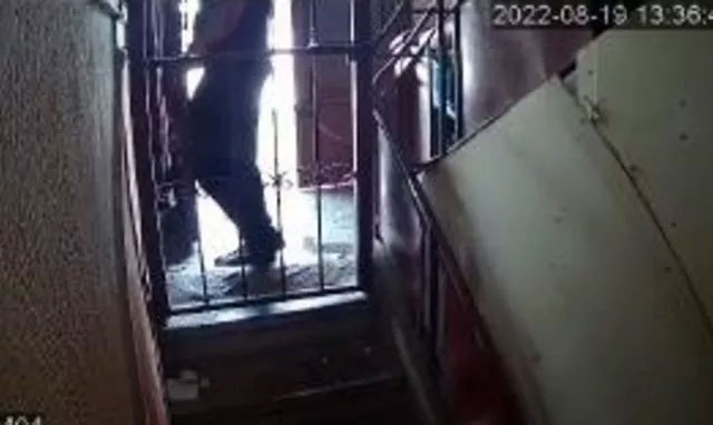 Simitçide oturan kadına iğrenç taciz! Pantolonunu indirip…