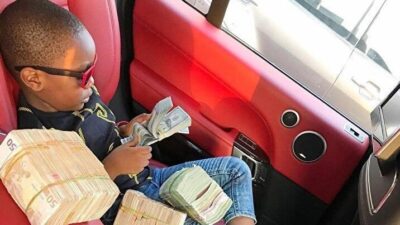 Henüz 10 yaşında ama milyarder! Lüks hayatı göz doldurdu!