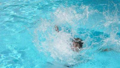 6 yaşındaki çocuk otel havuzunda boğuldu