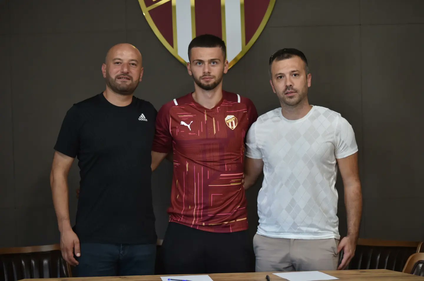 2.Lig'deki Bursa ekibine Fransa'dan transfer! 2 inegöl 7 1