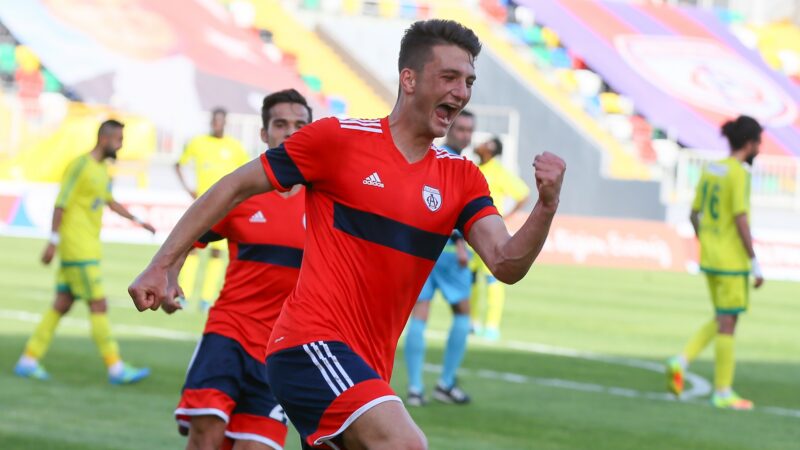 Karacabey Belediyespor, Afjet Afyonspor'da geçen sezon 33 maçta 8 gol