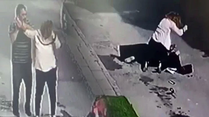 Komşusunu yere yatırıp dakikalarca darbetti