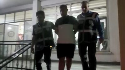 Bursa’da uyuşturucu servisi yapan motokurye kıskıvrak yakalandı