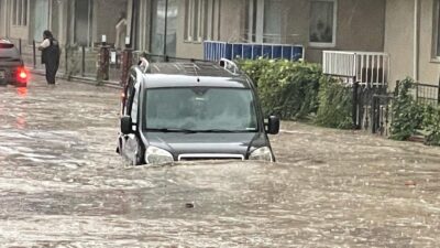 Mudanya’da hayat normale döndü… Selden geriye çamur kaldı