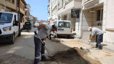 Mudanya’da sel sonrası onarım ve temizlik çalışmaları devam ediyor