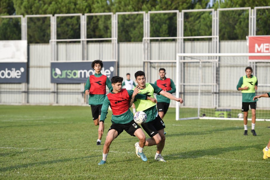 Bursaspor’da kıran kırana mücadele