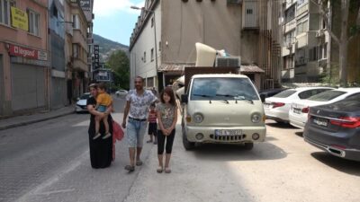 Bursa’da aile dramı! 3 çocukla sokakta kaldılar…