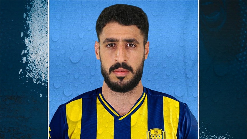 Ankaragücü, Tolga Ciğerci’yi transfer etti