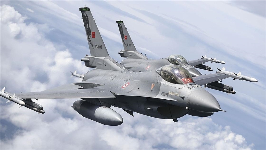 Ege’de Türk F-16’larına Yunan tacizi! MSB duyurdu