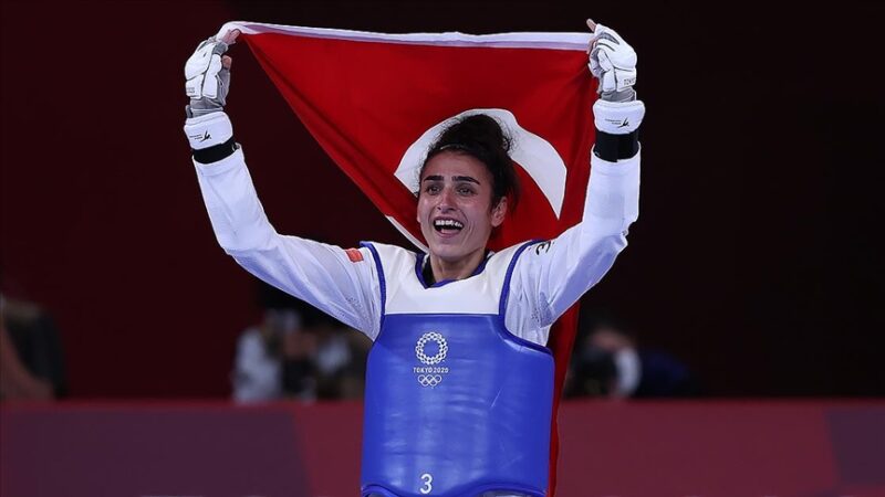 Olimpiyat üçüncüsü Bursalı milli tekvandocu Hatice Kübra İlgün, dünya sıralamasında