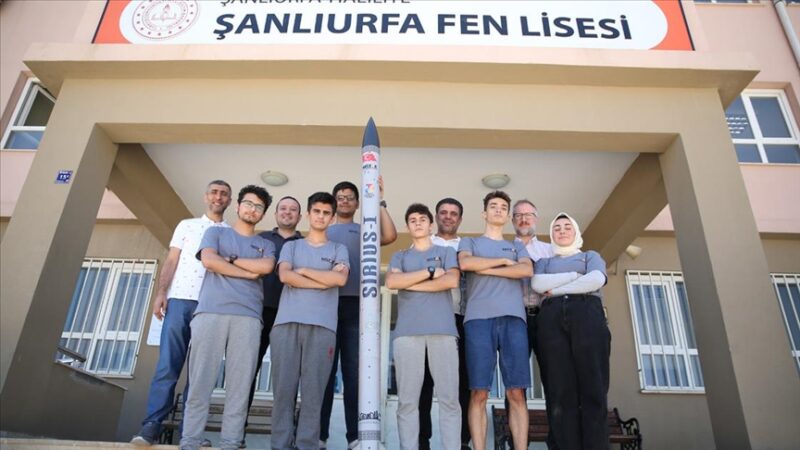 Şanlıurfa Fen Lisesi öğrencileri, TEKNOFEST 2022 Roket Yarışları kapsamında 300
