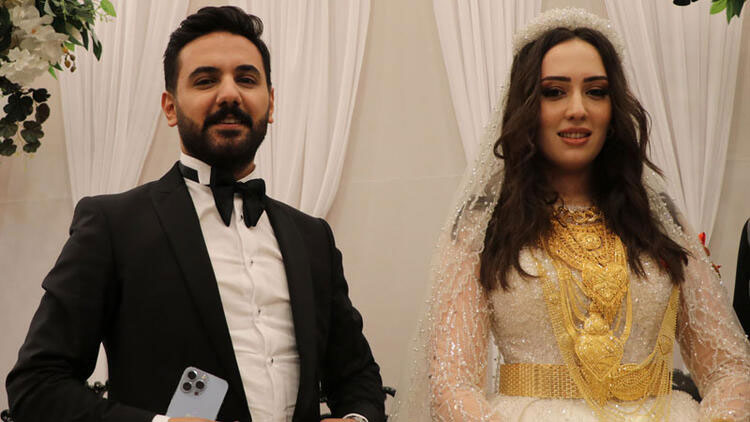 Aşiret düğününde gelinle damada 2,5 milyon liralık takı ve para