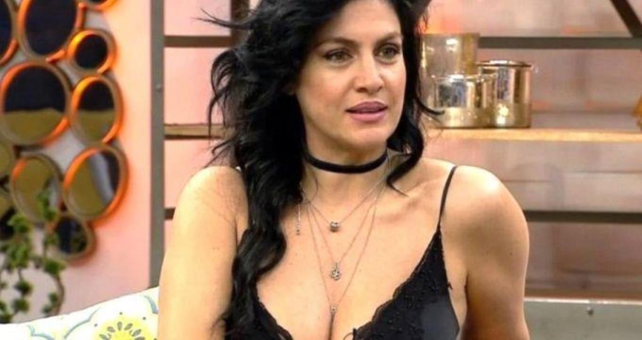 Tuğba Ekinci, cezaevindeki Gülşen için Cumhurbaşkanı Erdoğan’a seslendi Tuğba Ekinci, cezaevindeki Gülşen için Cumhurbaşkanı Erdoğan’a seslendi