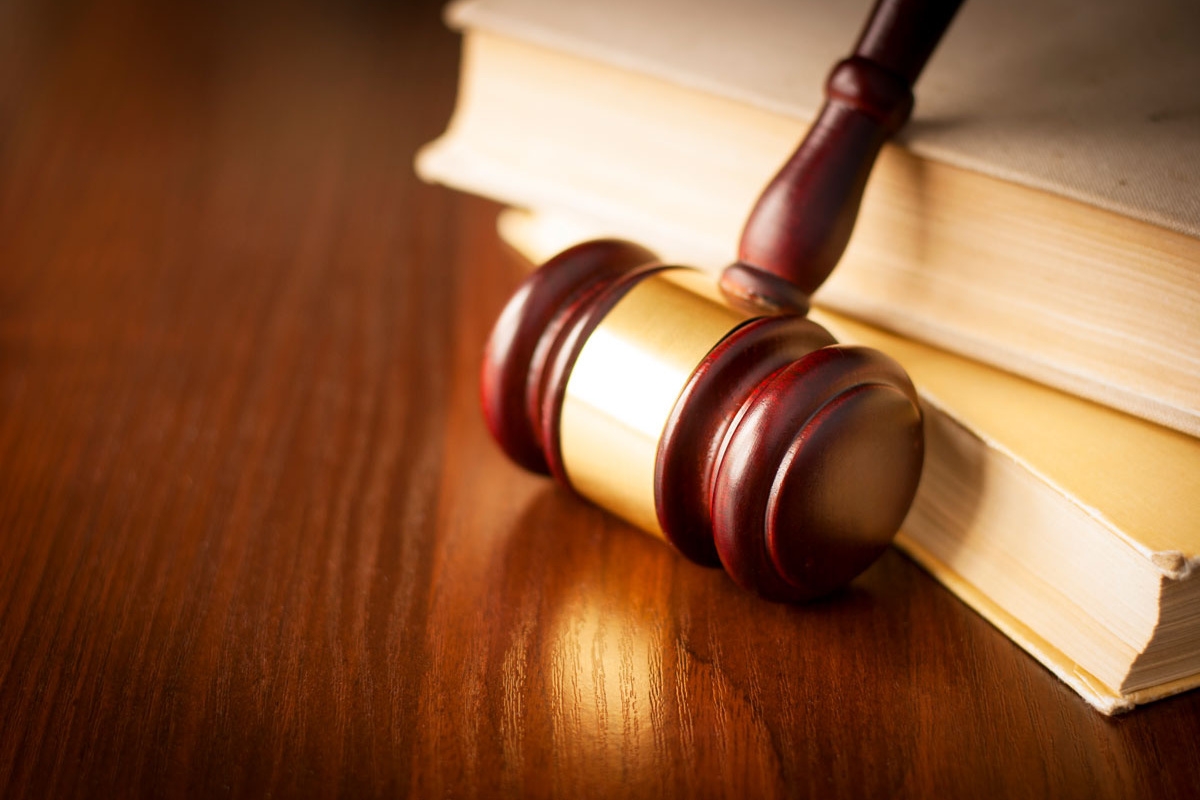 Görevi bırakıp yemeğe giden gece bekçisi için karar! Görevi bırakıp yemeğe giden gece bekçisi için karar!