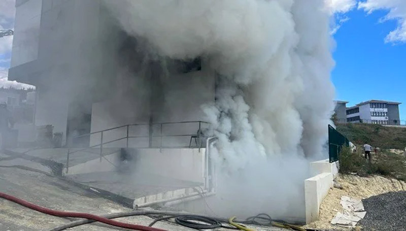 Ayakkabı fabrikasında yangın