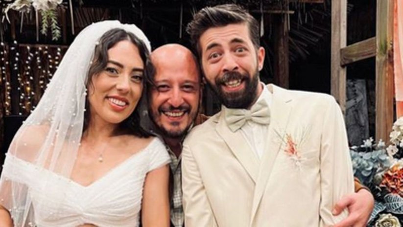 Dünya evine girdiler