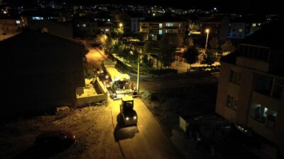 İnegöl Yeni Mahalle’de 27 sokakta sathi kaplama çalışması başladı