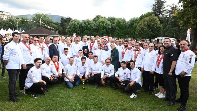 Bursa’nın tescilli lezzetleri, Büyükşehir Belediyesi’nin “İpeksi Lezzetler” temasıyla düzenlendiği Gastronomi