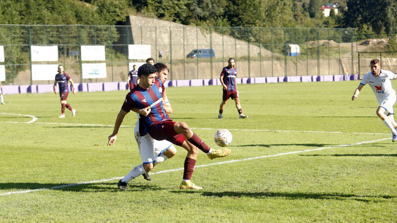2. Lig’deki Bursa ekibi Trabzon’dan puanla dönüyor Teco Karacabey Belediyespor, lider İskenderunspor'un kaybettiği haftada Trabzon'dan beraberlikle döndü...