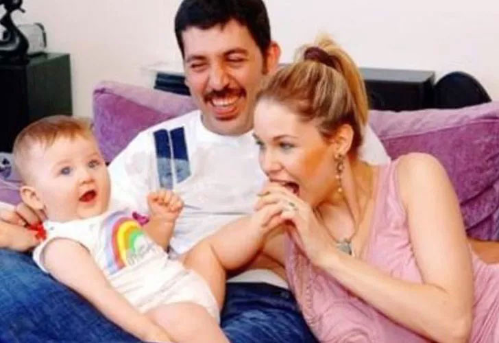 Emine Ün kızı Duru’yla poz verdi! Güzelliğine yorum yağdı