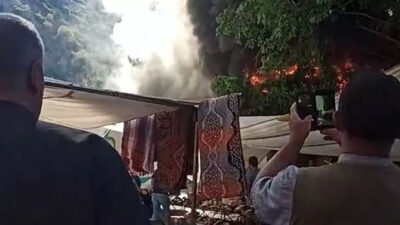 Çay bahçesindeki yangın pazar yerine sıçramadan söndürüldü