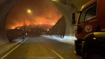 Mersin’de orman yangını! 12 saatten fazladır devam ediyor: Yaralılar var