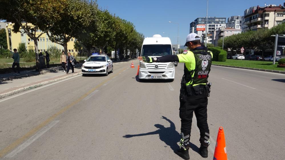 Bursa’da öğrenci taşıyan servislere sıkı denetim