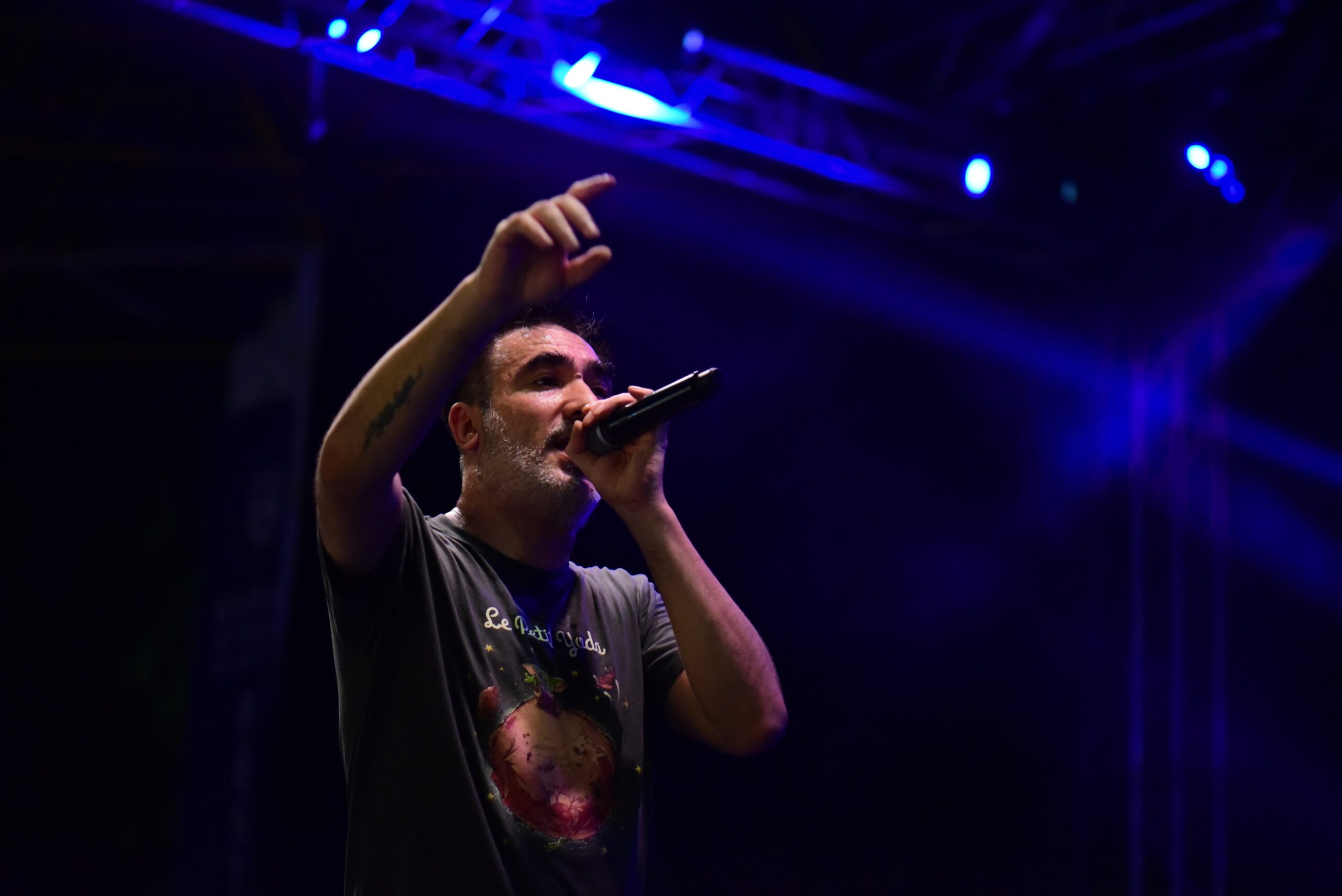 Bursa Sagopa Kajmer’e el verdi