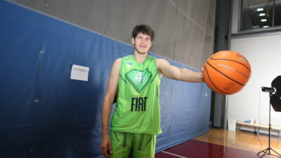 Bursa’nın 2,06 metrelik dev isminin gözü yüksekte!