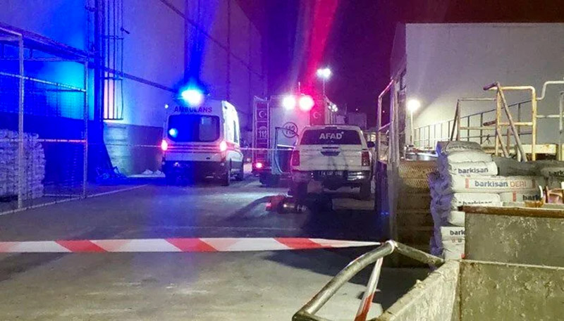 Fabrikada gaz zehirlenmesi: 3 işçi hayatını kaybetti