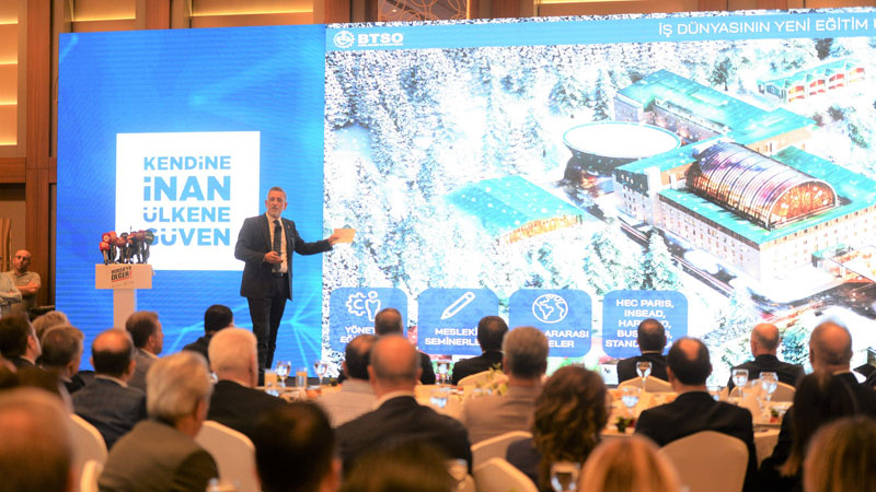 Burkay: Yeni başarı hikayelerini hep birlikte yazacağız