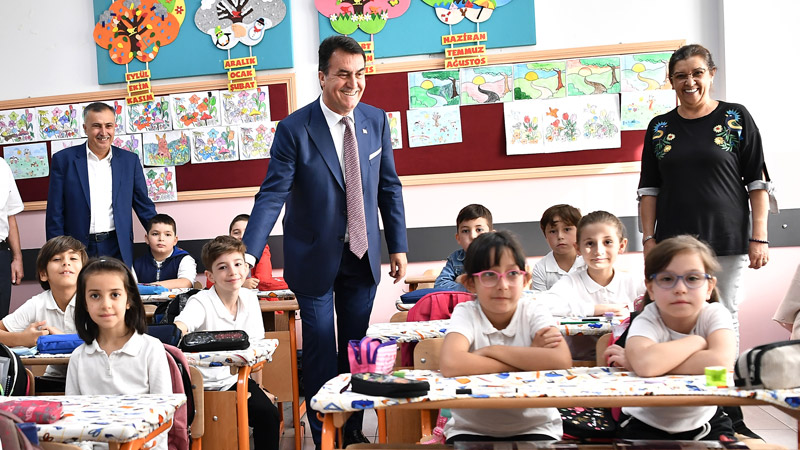 Başkan Dündar, 12 bin 200 öğrenci ile buluştu