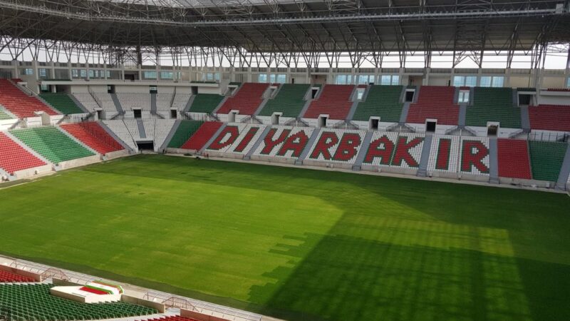 Bursaspor’un rakibinden ‘yasak’ açıklaması! Bursaspor'un pazar günü Diyarbakır'da karşılaşacağı Amed Sportif Kulübü, sosyal medya