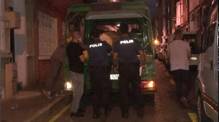 Bir hafta önce anneleri ölmüştü! Abi-kardeş kavgasında cinayet Bir hafta önce anneleri ölmüştü! Abi-kardeş kavgasında cinayet