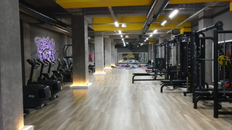 Spor kenti Yıldırım Yıldırım Belediyesi'nin ilçede yaşayan kadınların spor yapması için hizmete açtığı