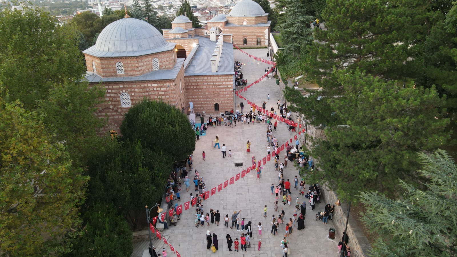 Yıldırım’da sokaklar şenlendi