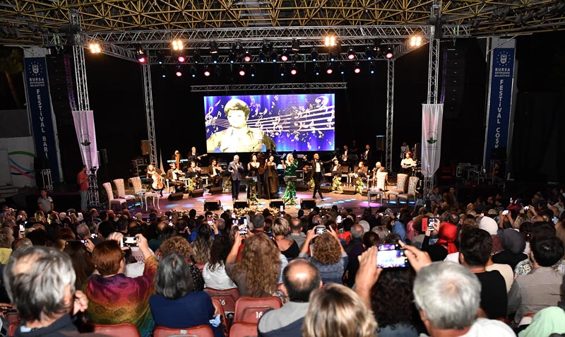 Zeki Müren Anma Gecesi