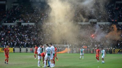 Bursaspor’a yaşatılanlara tepki yağmuru! TFF’nin gücü mü yetmedi?